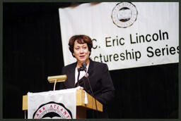 Lynn Walker Huntley, 2002