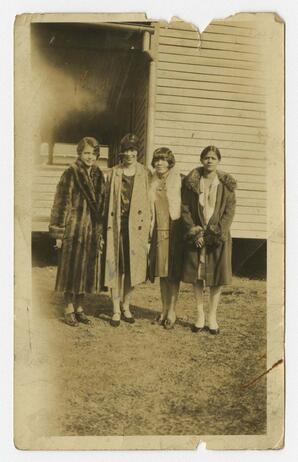 Bertha Mae Touchstone, unidentified Women, 1929