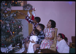 Anna Henderson and Children, December 1966