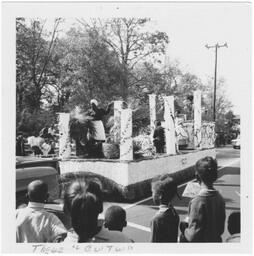 Gone With the Wind Float, October 1967