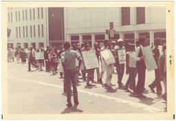 "Atlanta Starves Her Garbage Men," April 1970