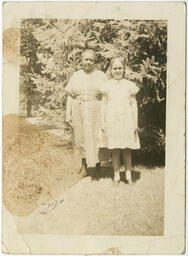 Elizabeth McDuffie with Eleanor Seagraves, circa 1934