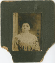 Elizabeth McDuffie, circa 1901