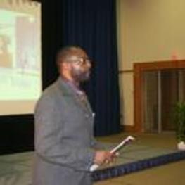 Dr. Phillip Dunston speaks to the lecture series audience.
