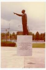 Photograph of Dr. Martin Luther King Jr. statue.