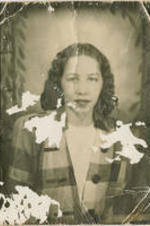 A portrait photo of Evelyn Gibson Lowery in 1943.